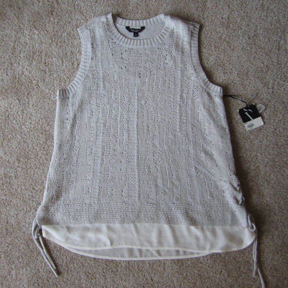 Simply Vera Vera Wang women's size XL light gray sleeveless sweater 2fer tank